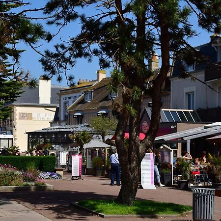 La Courette, Maison Avec Cour Proche Plage Graye-sur-Mer Exteriör bild